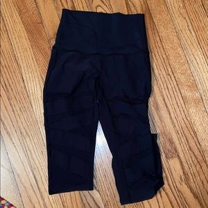 Lululemon Criss Cross Mesh Leggings (size 4)
